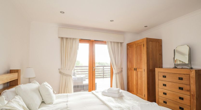 Photo of Brae & Broom