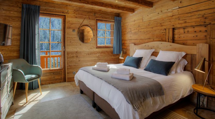 Photo of Mountain Moon