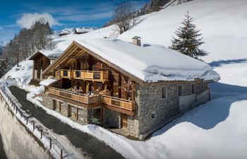 Mountain Moon Holiday Home