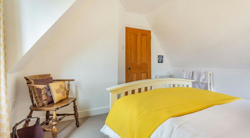 Photo of Deer & Buzzards