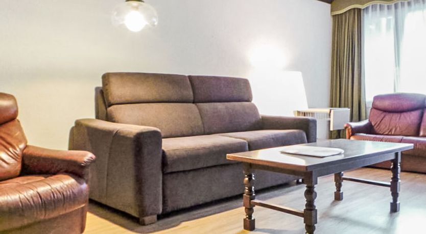 Photo of Zen Stecken A