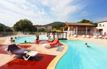 Les Portes des Cevennes Holiday Home