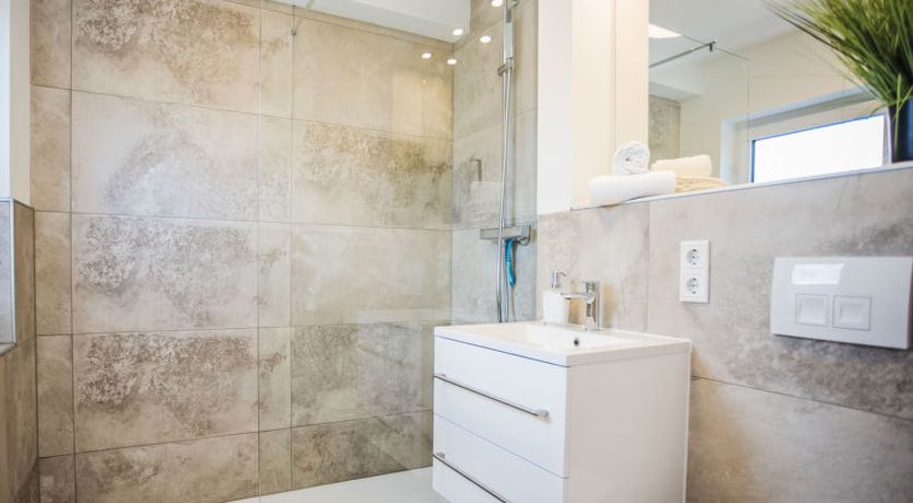 Photo of Winterfreude