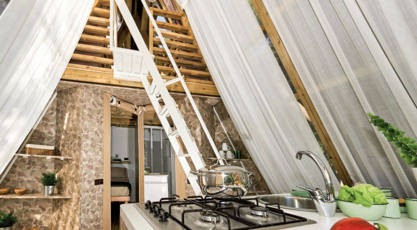 Photo of Luxury Tent Apartment 7