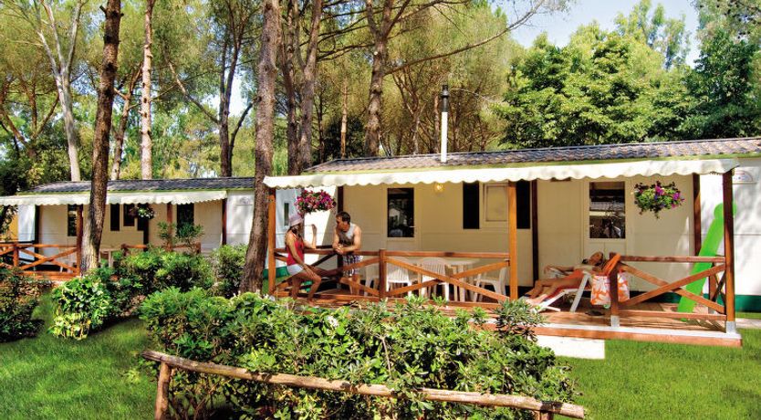 Photo of Maxi Caravan Deluxe Apartment 4