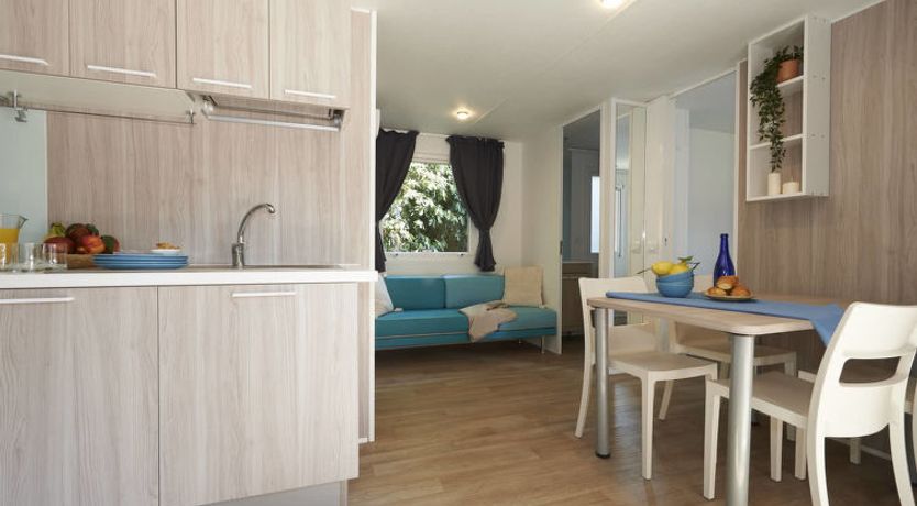 Photo of Maxi Caravan Ischia