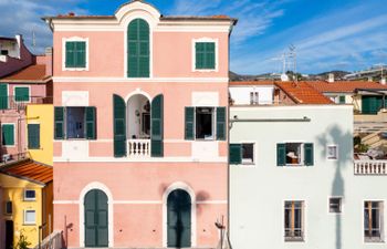 La Loggia sul mare Holiday Home