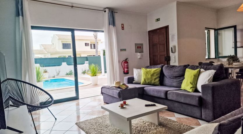 Photo of V2 Caliços