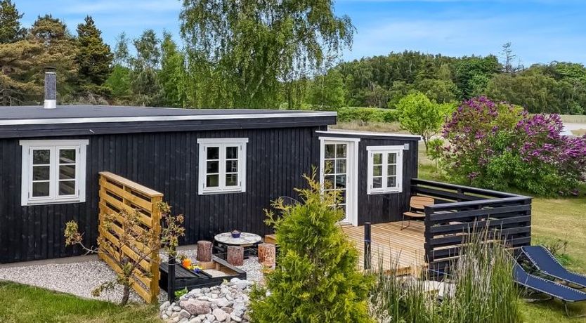 Photo of "Blomma" - 1km from the sea