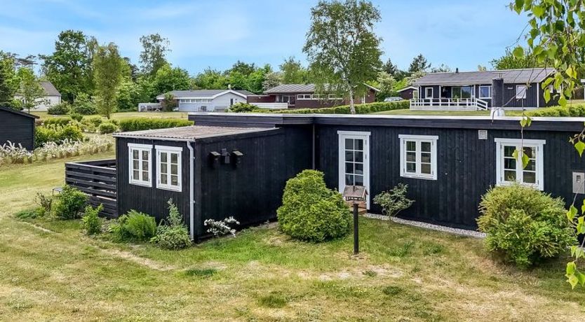 Photo of "Blomma" - 1km from the sea