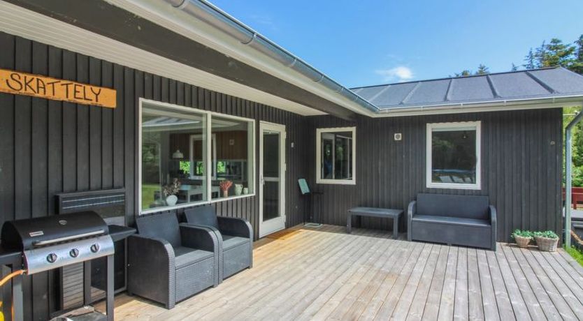 Photo of "Ylva" - 650m from the sea