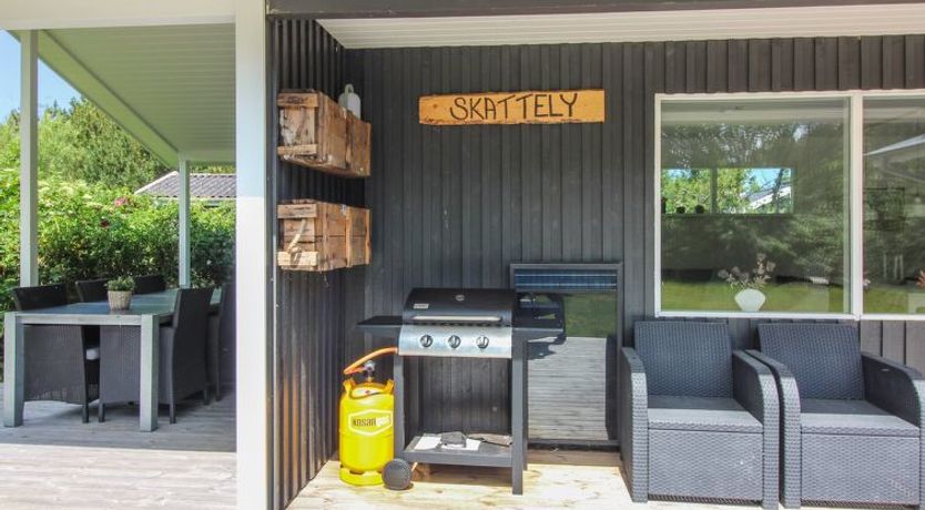 Photo of "Ylva" - 650m from the sea