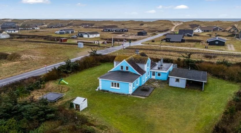 Photo of "Laurentia" - 200m from the sea