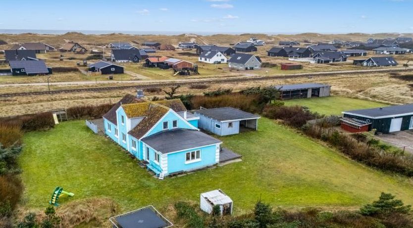 Photo of "Laurentia" - 200m from the sea