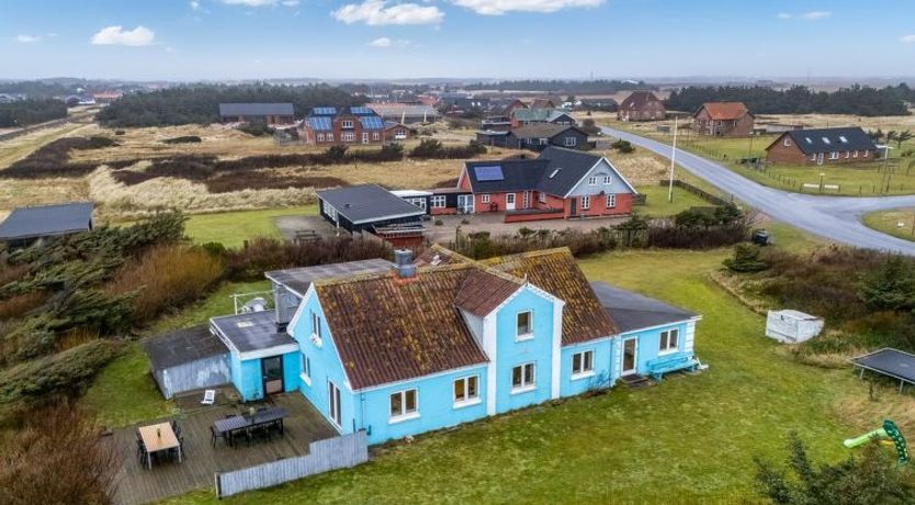 Photo of "Laurentia" - 200m from the sea