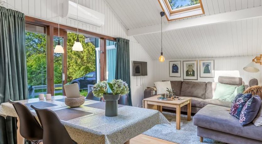 Photo of "Ung" - 30km from the sea