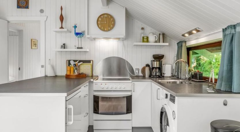 Photo of "Ung" - 30km from the sea