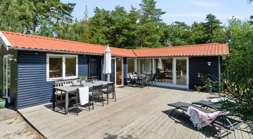 Photo of "Sylvie" - 400m from the sea