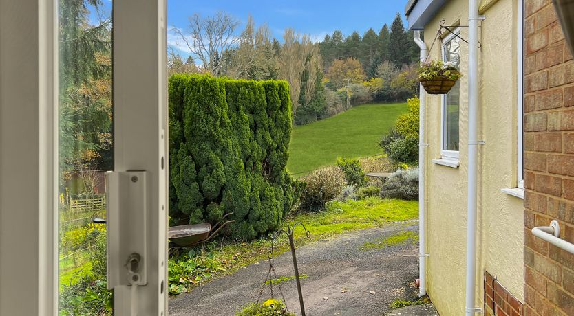 Photo of Backwoods Annexe, Middlecome