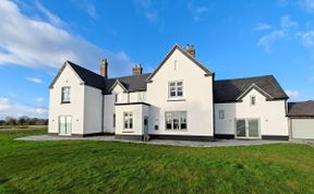 Photo of in Whitchurch  (95835)