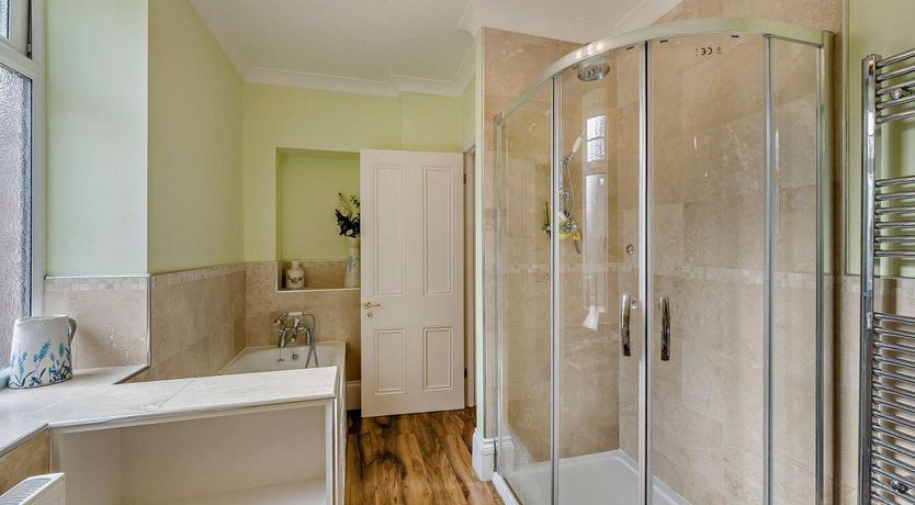 Photo of 2 Bed in Bexhill-on-sea