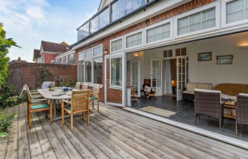 2 Bed in Bexhill-on-sea Holiday Home