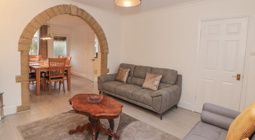 Photo of 15 Calton View