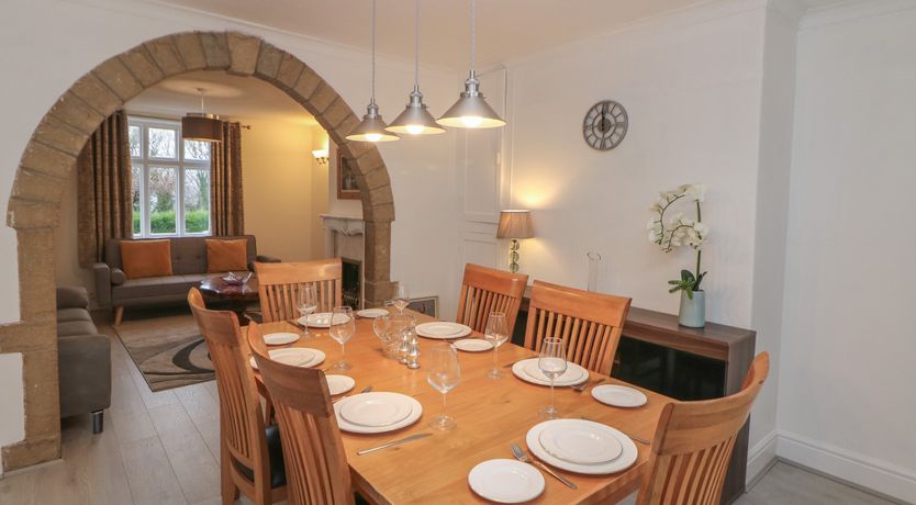 Photo of 15 Calton View