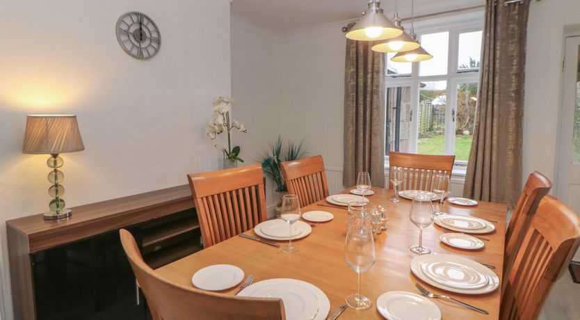 Photo of 15 Calton View