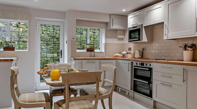 Photo of 2 Bed in Snowshill