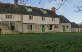 Photo of evenjobb-court-farmhouse