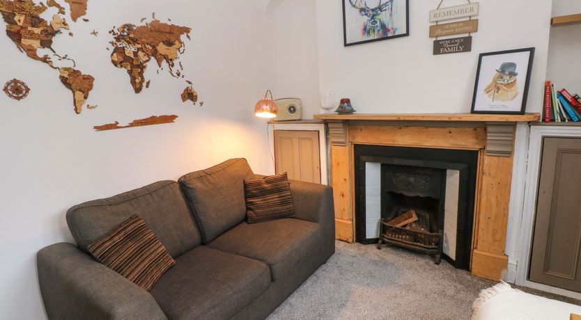 Photo of 100 Cwmphil Road