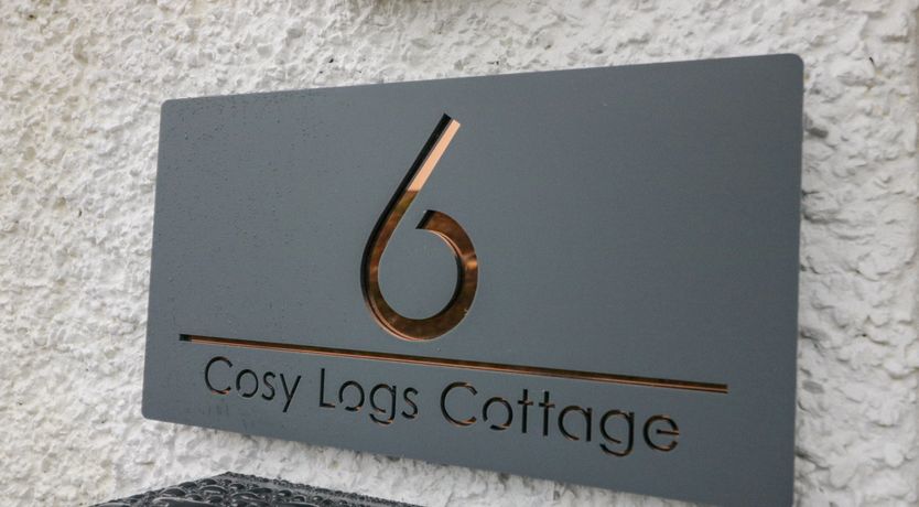 Photo of Cosy Logs Cottage