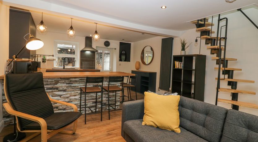 Photo of Cosy Logs Cottage