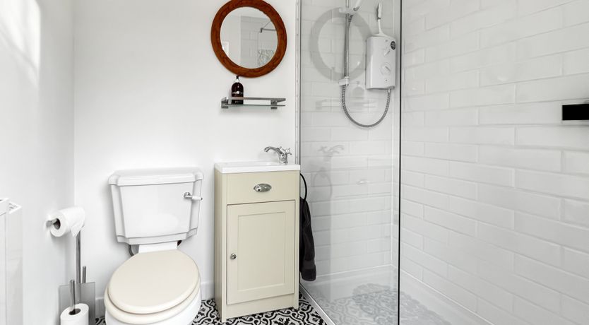 Photo of Foxgloves Hut, Brompton Regis