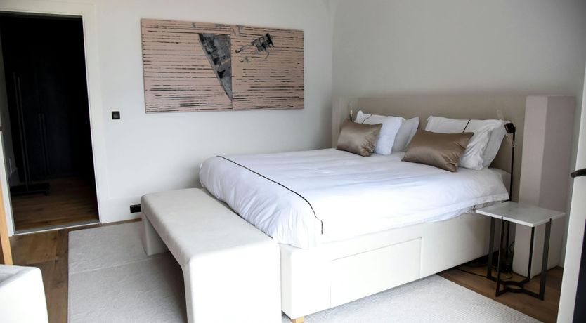 Photo of Lago & Montagne