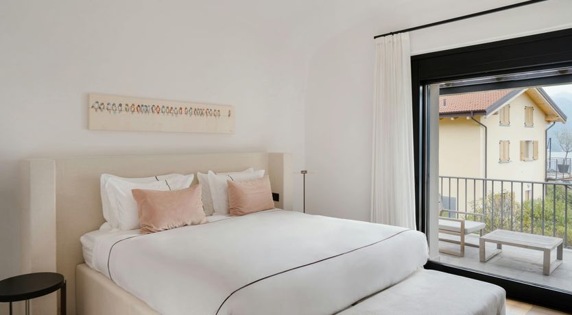 Photo of Lago & Montagne