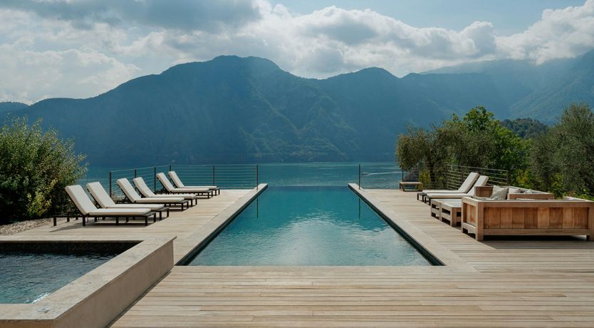 Photo of Lago & Montagne