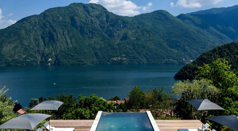 Photo of Lago & Montagne