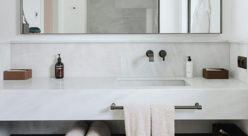 Photo of Lago & Montagne