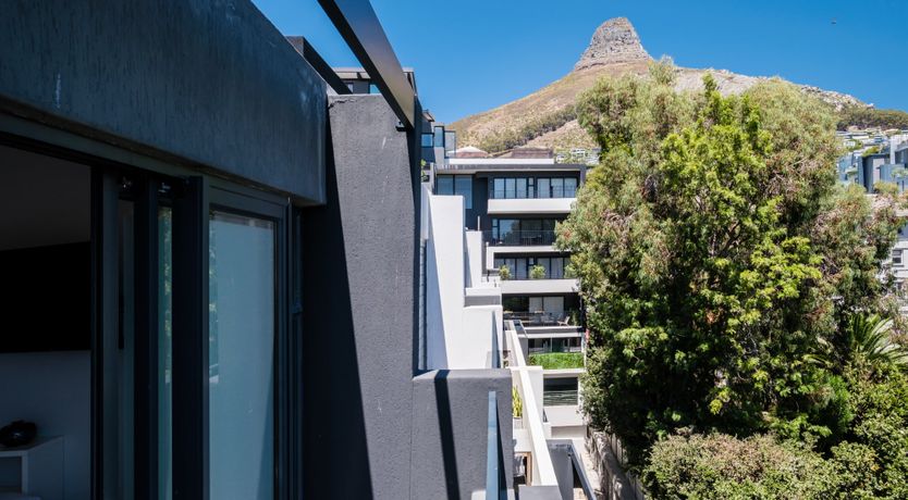 Photo of The Dream Weaver