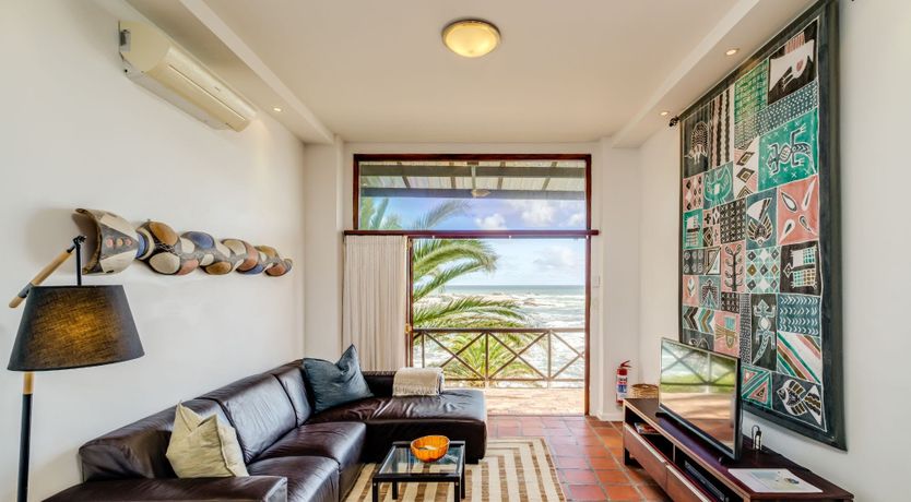 Photo of Infinite Number of Bays