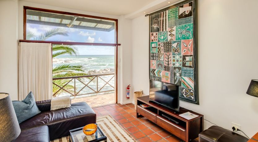 Photo of Infinite Number of Bays