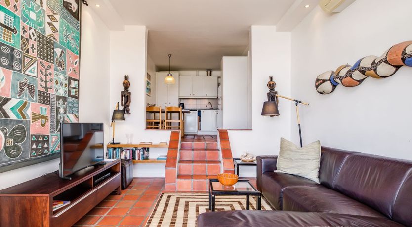 Photo of Infinite Number of Bays