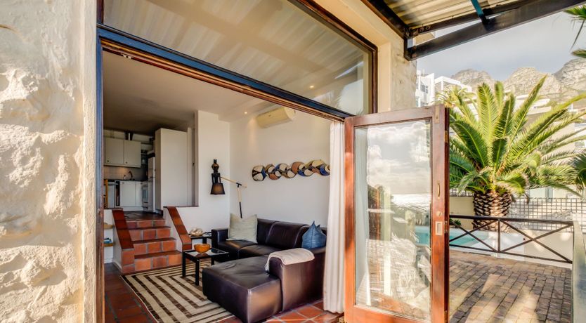 Photo of Infinite Number of Bays