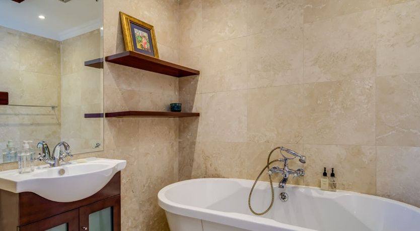 Photo of Eclectic City