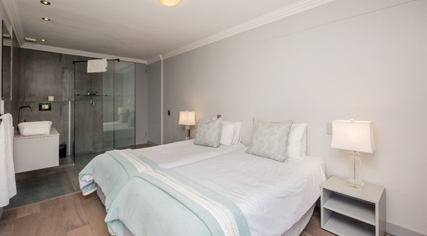 Photo of Bay of Palms