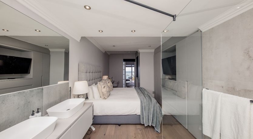 Photo of Bay of Palms