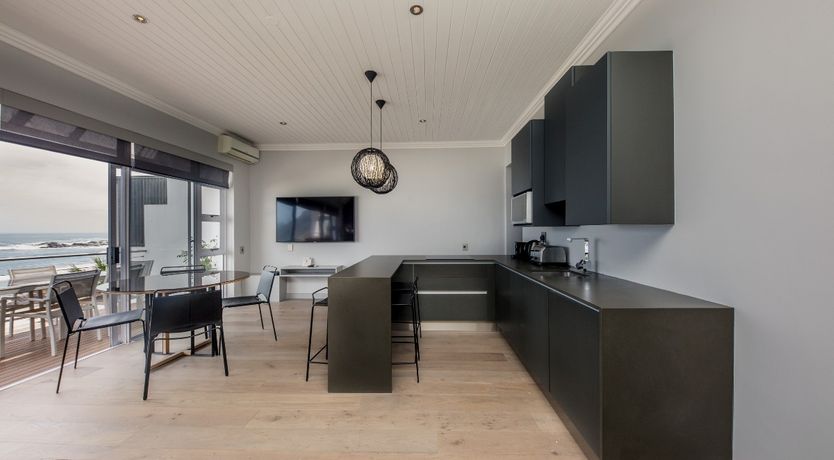 Photo of Bay of Palms