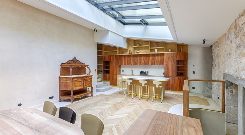 Photo of The Parisian Pearl